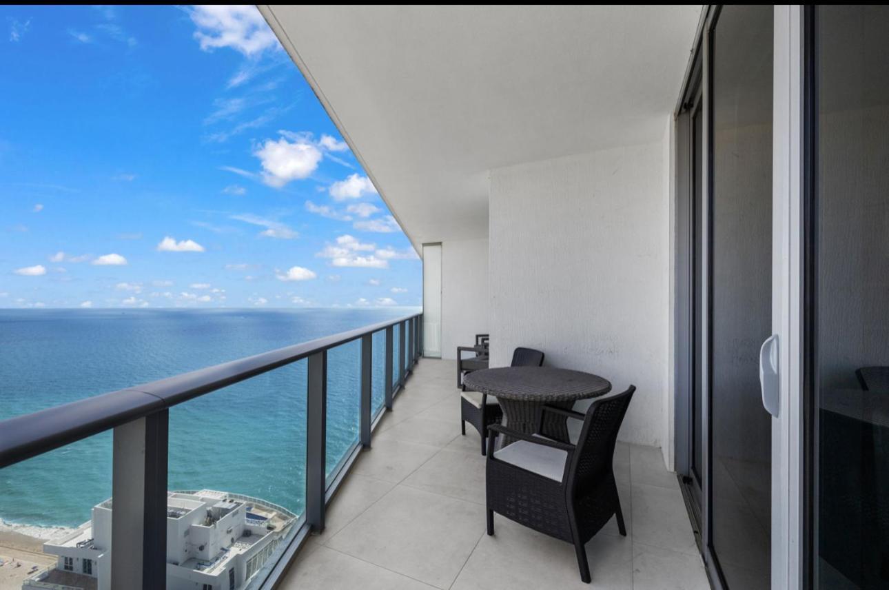 Lyfe Oceanview Resort Luxury 2 Bedroom Unit Hollywood Dış mekan fotoğraf